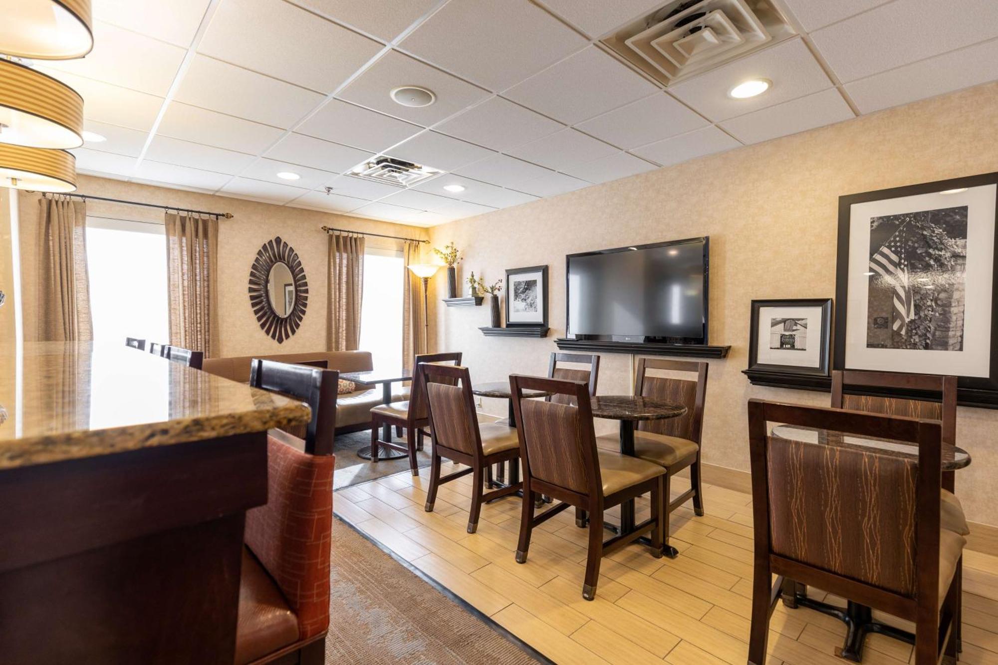 Hampton Inn By Hilton Of Kuttawa Eddyville Εξωτερικό φωτογραφία